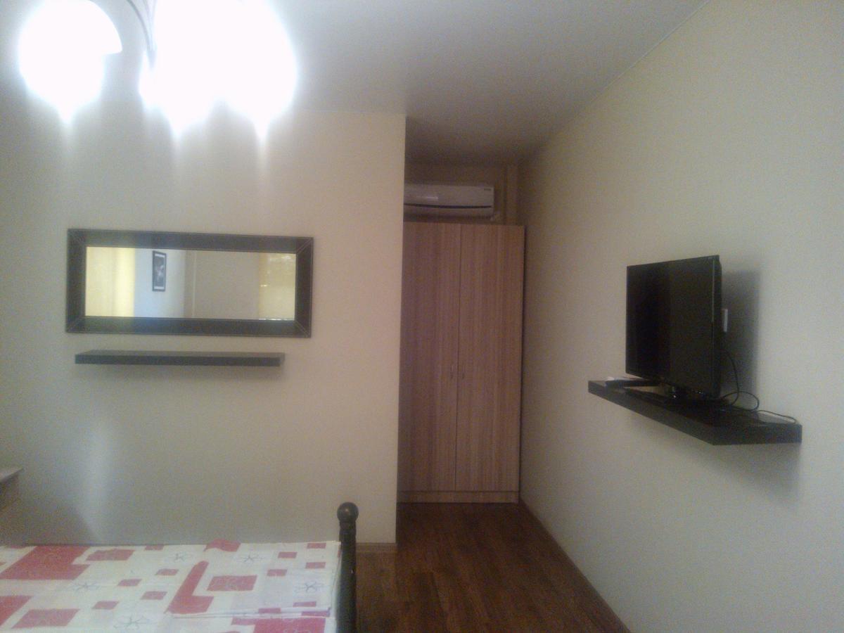 Runo Guest House Gagra Exterior photo