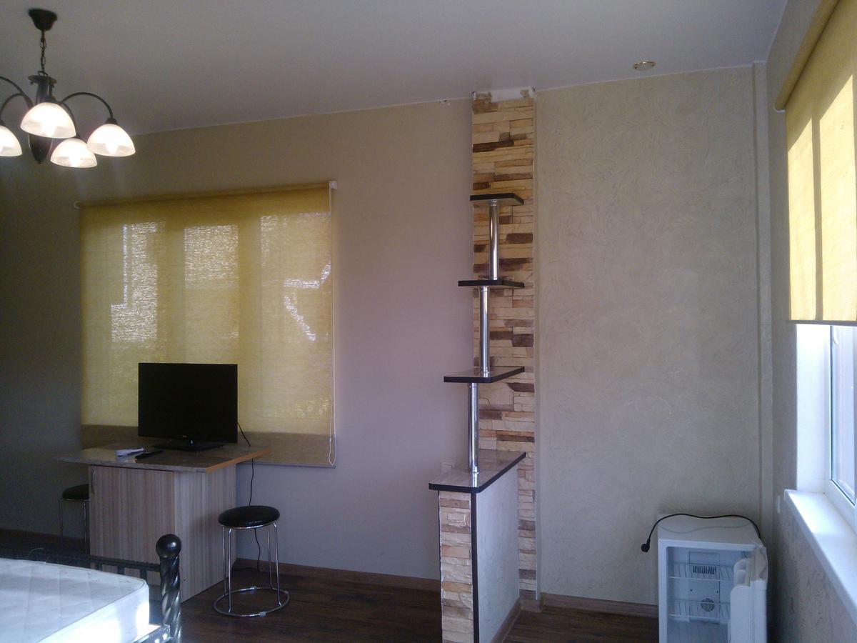 Runo Guest House Gagra Exterior photo